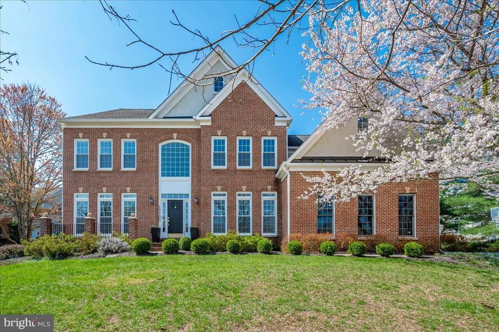 15125 Rollinmead Drive, Gaithersburg, MD 20878 Main Photo