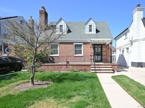 75-64 180th Street , Fresh Meadows, NY 11366