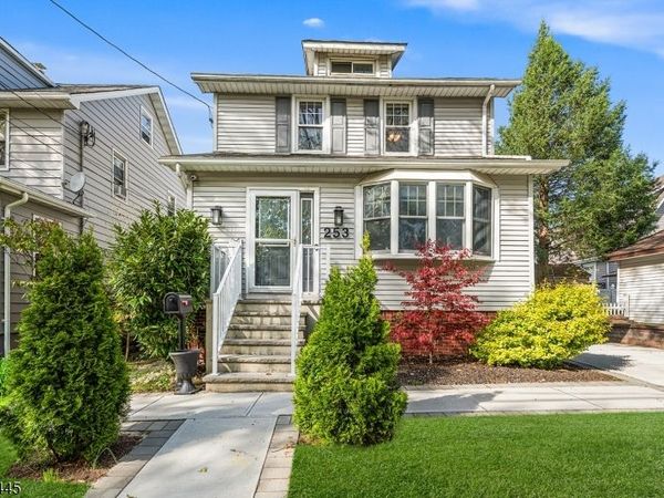 253 Maplewood Ave, Bogota, NJ 07603
