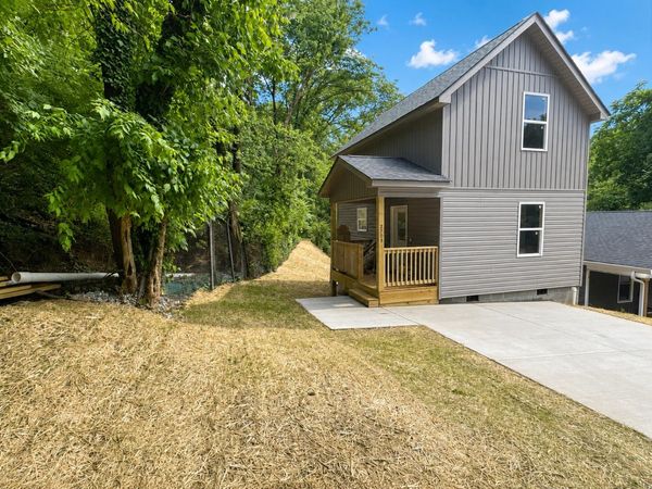 2708 E 21st Street, Chattanooga, TN 37404