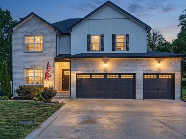 1333 Morning Star Dr , Clarksville, TN 37042