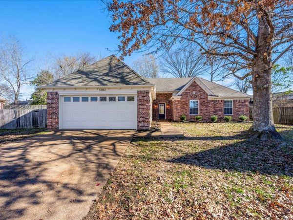 1282 RIVER BANK DR, Collierville, TN 38017