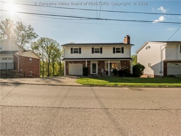 1983 Parkwood Road, Charleston, WV 25314