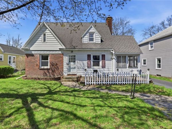 141 Cooper Road , Rochester, NY 14617
