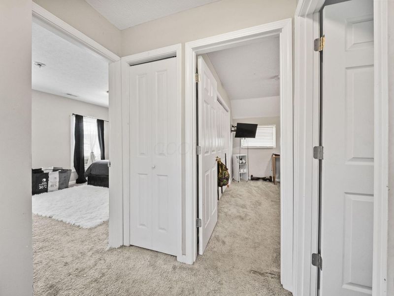 374 N Champion Avenue , Columbus, OH 43203 Photo 14