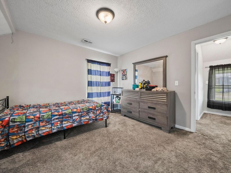 374 N Champion Avenue , Columbus, OH 43203 Photo 19