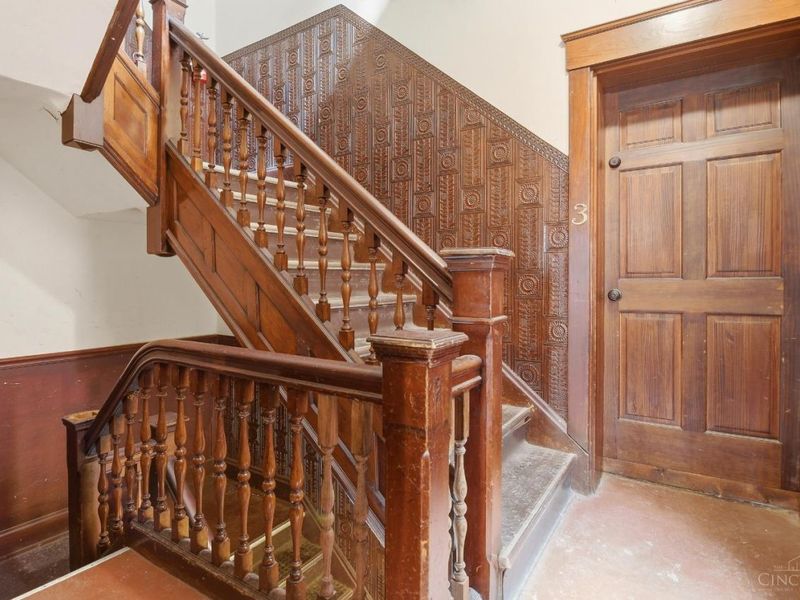 1801 Chase Avenue, Cincinnati, OH 45223 Photo 4