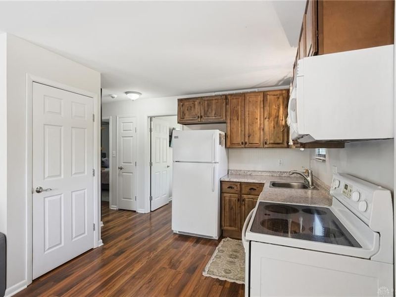 6205 Blue Lake Drive, Unit 3A, Green Township, OH 45247 Photo 8