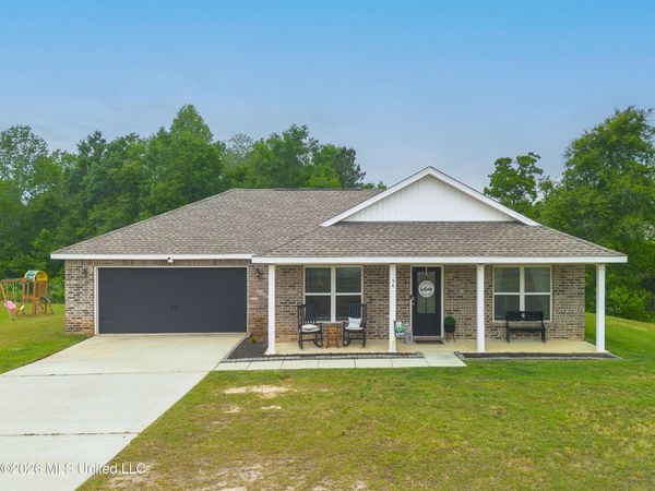 54 Summit View Drive, Perkinston, MS 39573