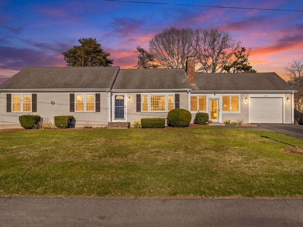 8 Captain Percival Rd, Yarmouth, MA 02664