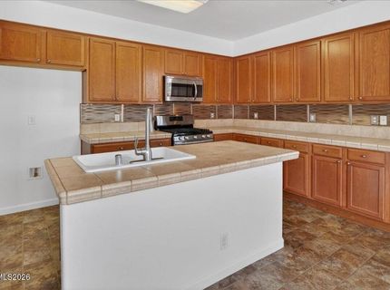 1096 Crown View Drive, Reno, NV 89523 Photo