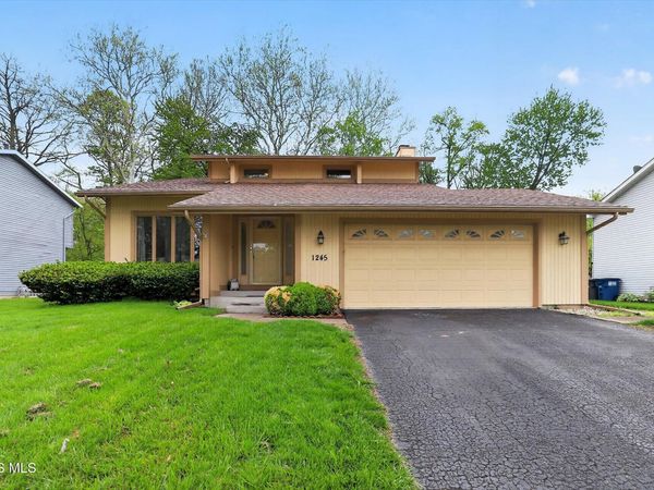 1245 Parkglen Court, Toledo, OH 43615