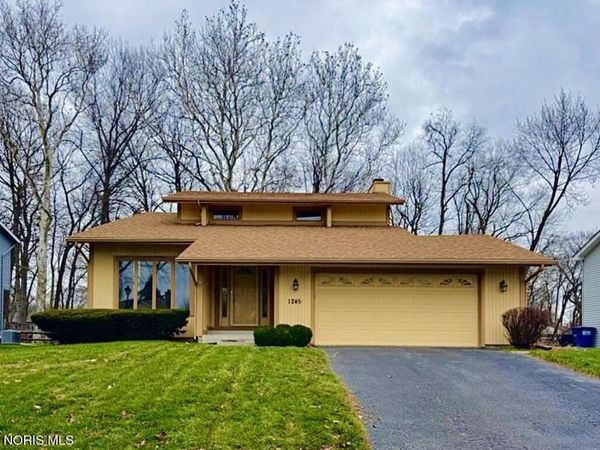 1245 Parkglen Court , Toledo, OH 43615