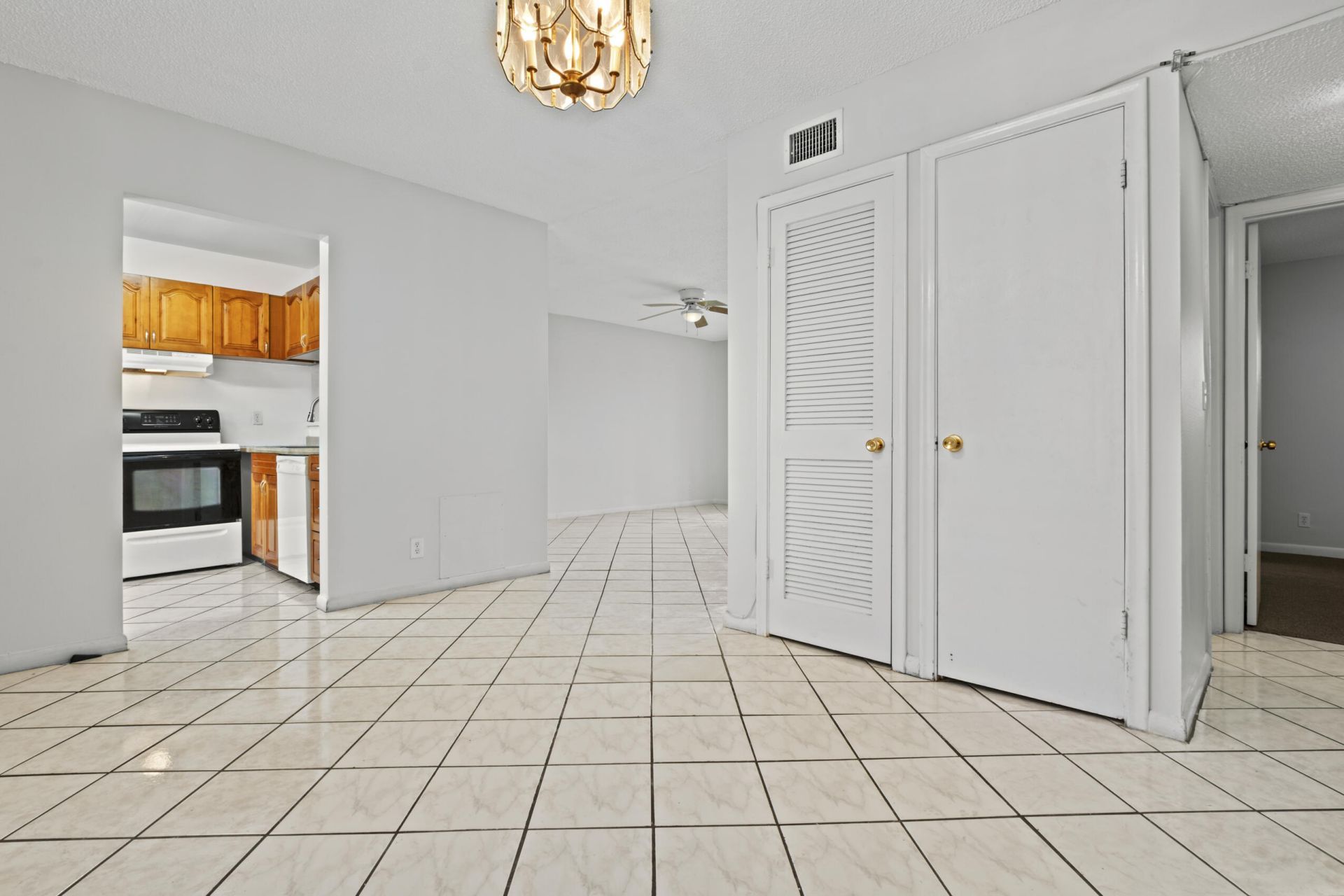 825 NW 13th Street, Unit 223, Boca Raton, FL 33486 Photo