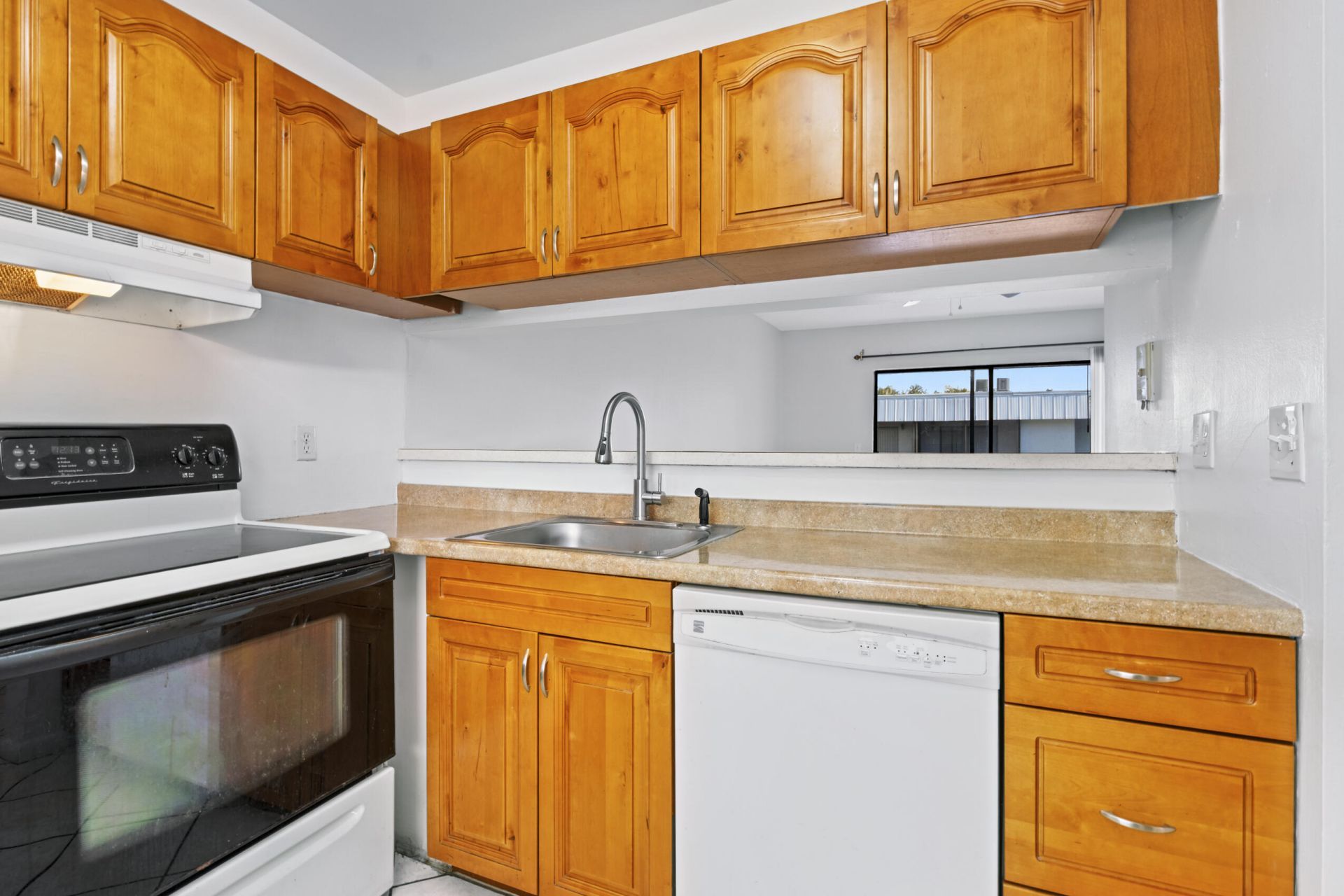 825 NW 13th Street, Unit 223, Boca Raton, FL 33486 Photo