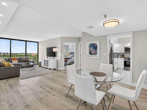 6815 Willow Wood Drive, Unit 4073, Boca Raton, FL 33434