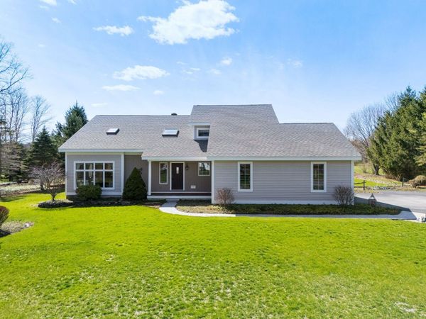 11 Captain Parker Drive, Lee, NH 03861