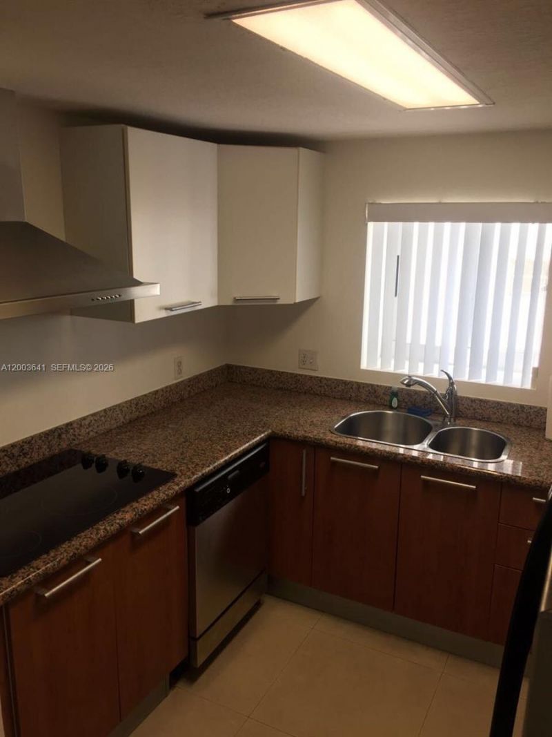 170 SE 14th St , Unit 1504, Miami, FL 33131 Photo