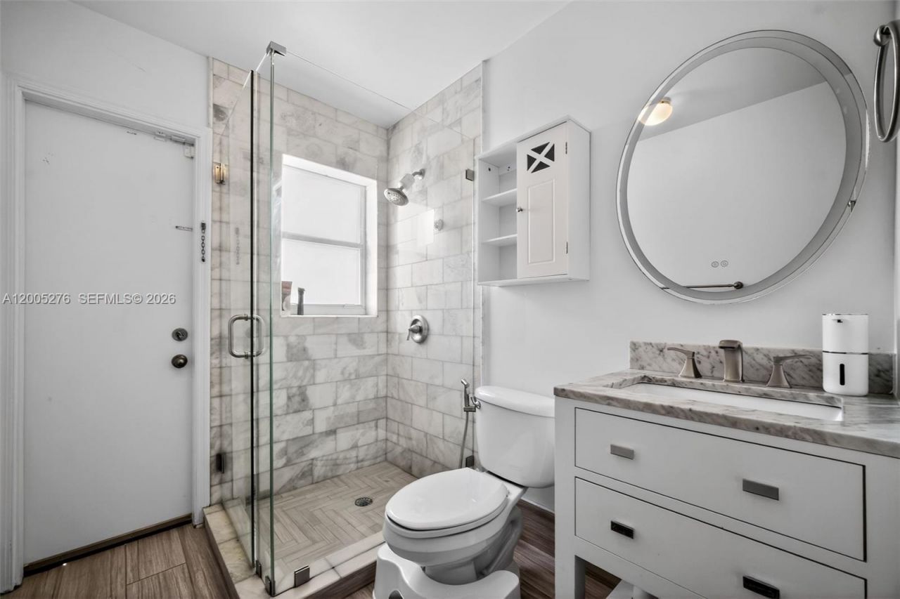 685 SW 198th Ter , Pembroke Pines, FL 33029 Photo