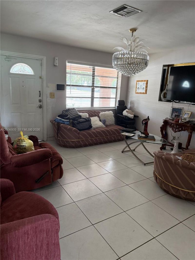 6367 Southgate Blvd, Margate, FL 33068 Photo
