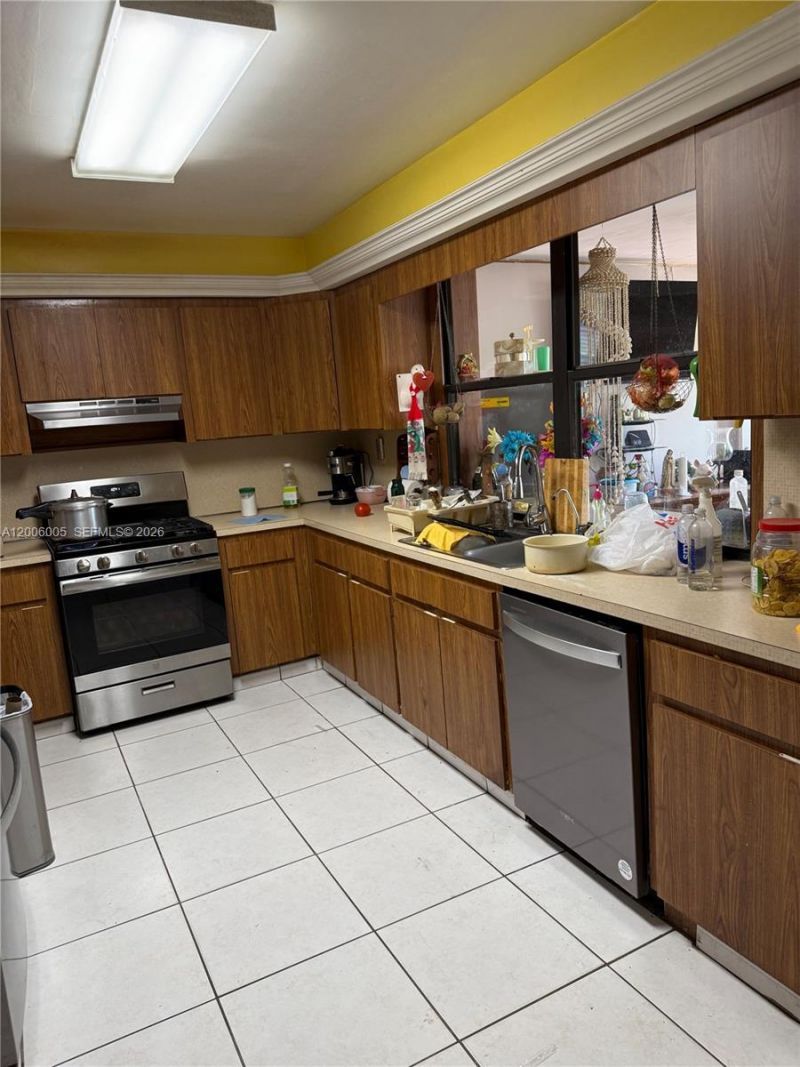 6367 Southgate Blvd, Margate, FL 33068 Photo