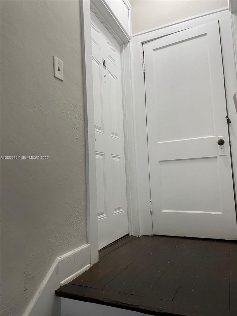 3364 SW 2nd St , Unit 4, Miami, FL 33135 Photo