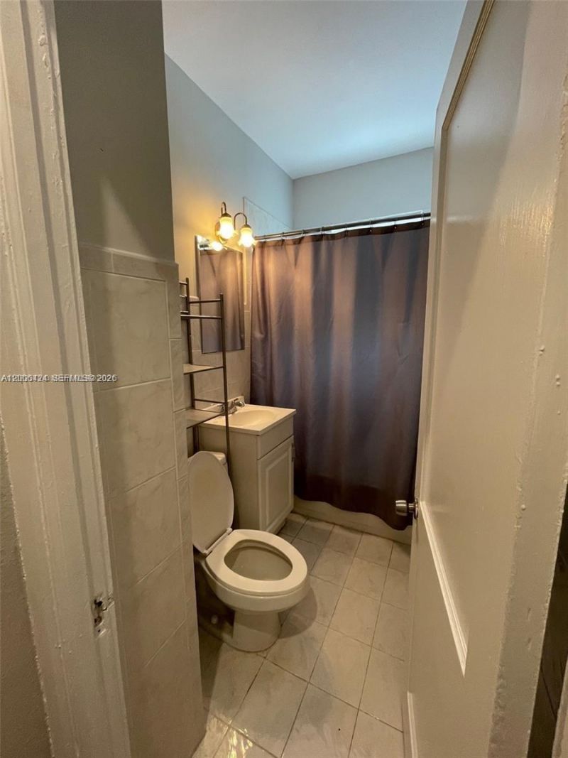 3364 SW 2nd St , Unit 4, Miami, FL 33135 Photo