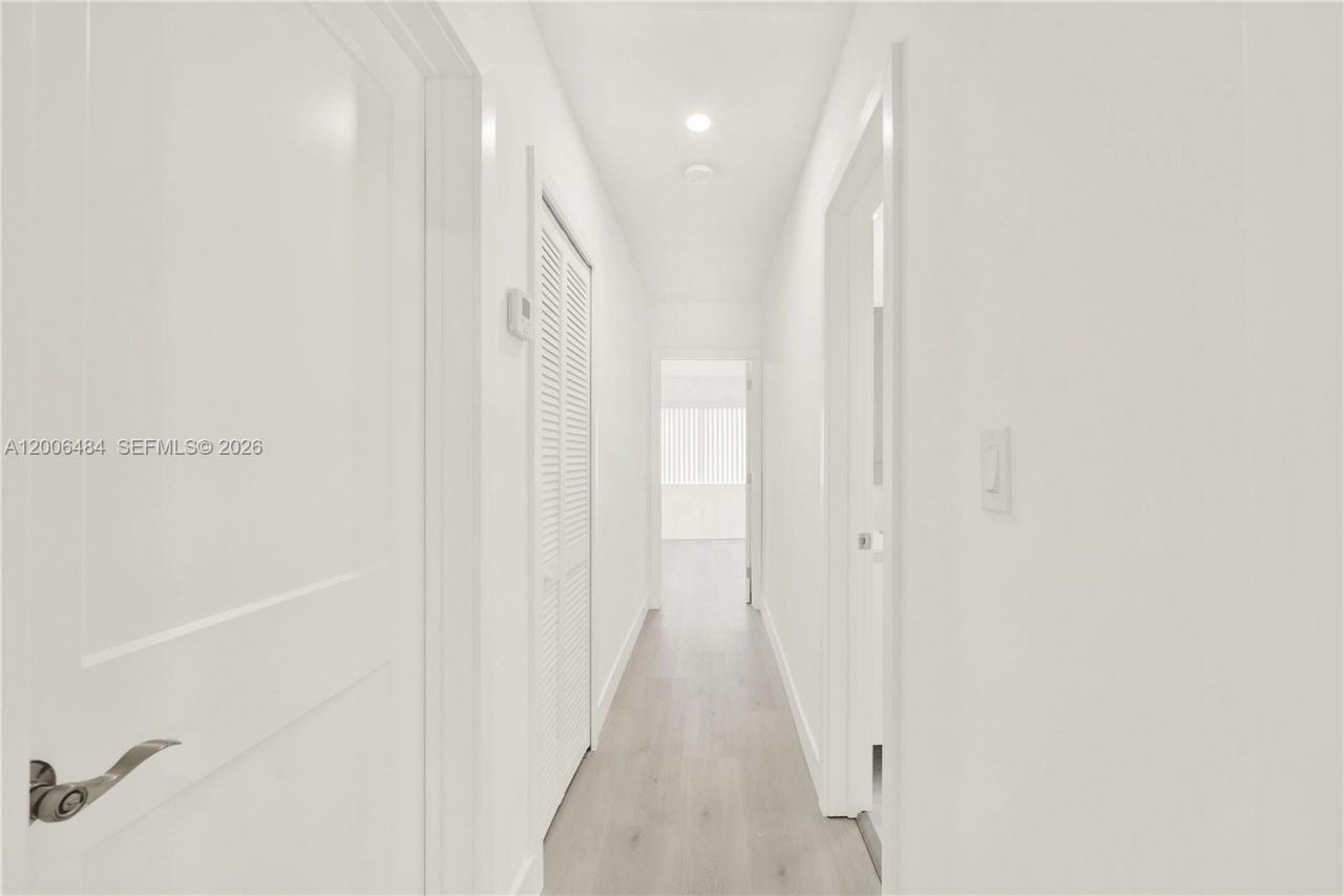 350 Aledo Ave, Unit B, Coral Gables, FL 33134 Photo