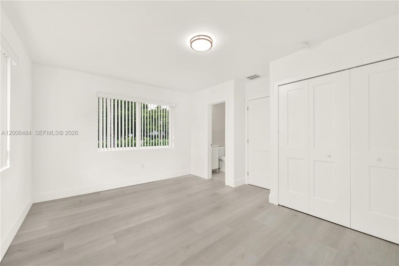 350 Aledo Ave, Unit B, Coral Gables, FL 33134 Photo