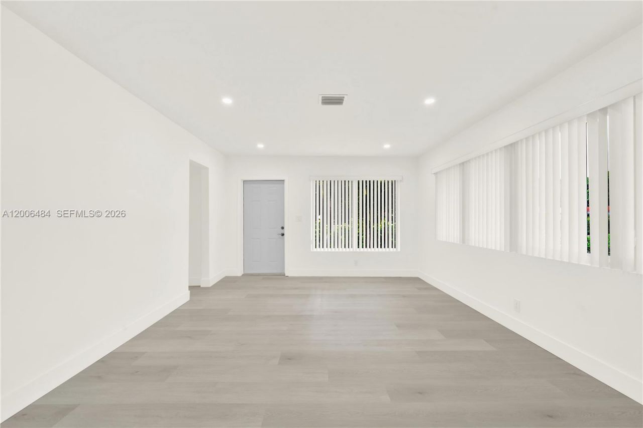 350 Aledo Ave, Unit B, Coral Gables, FL 33134 Photo