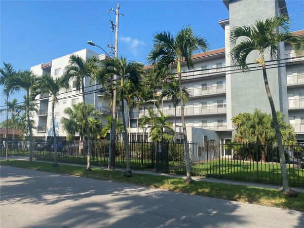 900 SW 84th Ave , Unit 415D, Miami, FL 33144
