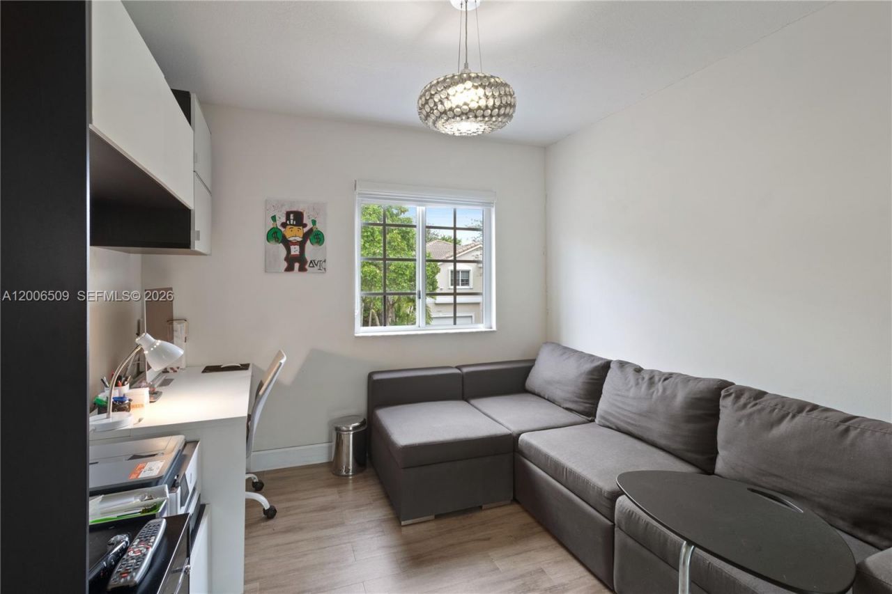 10842 NW 53rd Ln , Doral, FL 33178 Photo