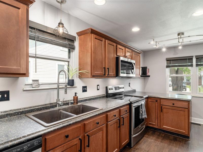 325 Madison Street , Groveport, OH 43125 Photo 8