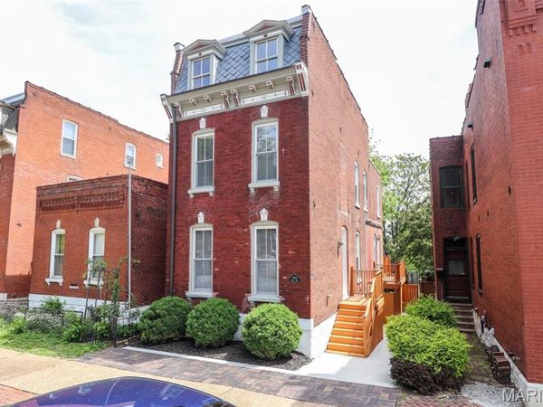 2414 S 11th Street, St Louis, MO 63104