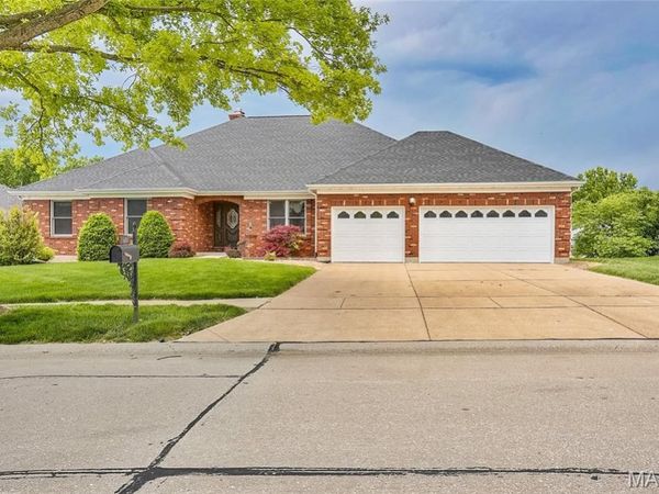 6810 Wynfield Terrace Drive, St Louis, MO 63129