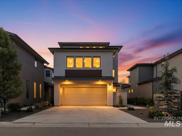 6787 E Warm Springs, Boise, ID 83716