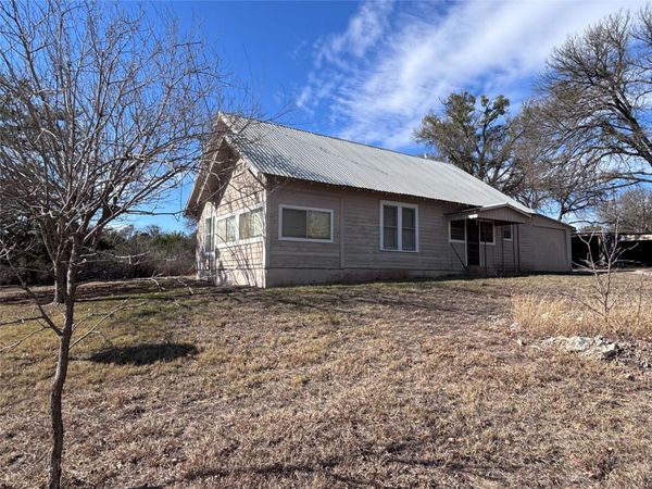 2150 County Road 153 , Georgetown, TX 78626