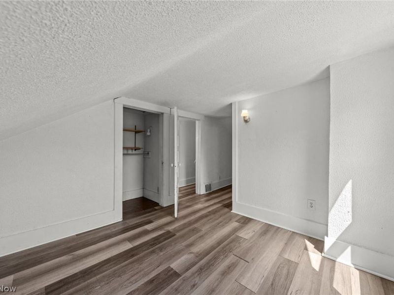 624 Broadway Street E, Cuyahoga Falls, OH 44221 Photo 31