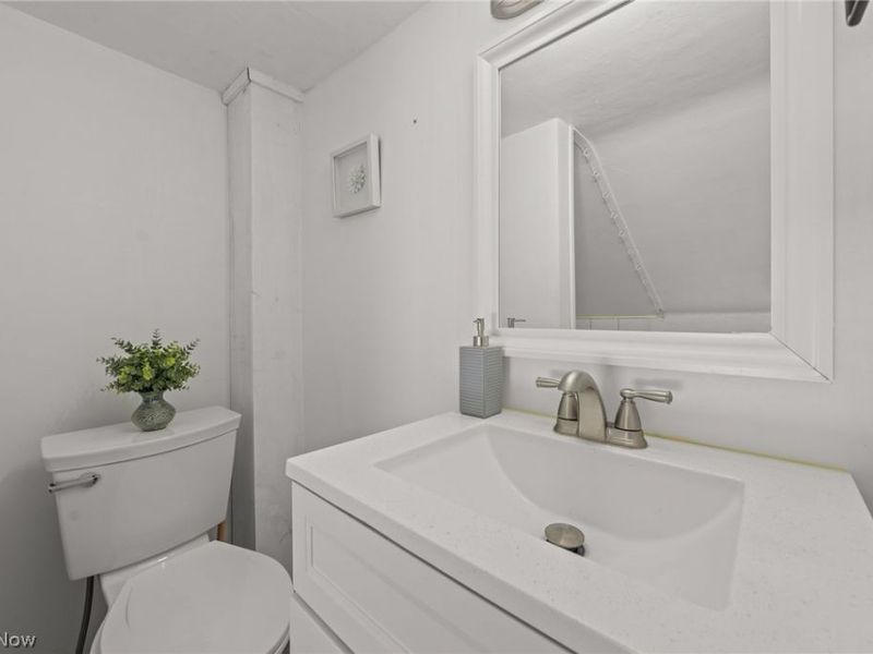 624 Broadway Street E, Cuyahoga Falls, OH 44221 Photo 33