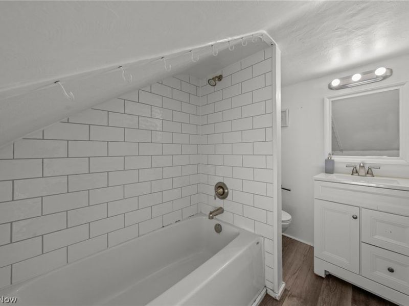 624 Broadway Street E, Cuyahoga Falls, OH 44221 Photo 34