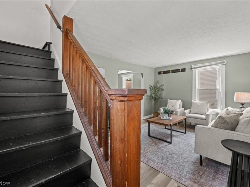 624 Broadway Street E, Cuyahoga Falls, OH 44221 Photo 5