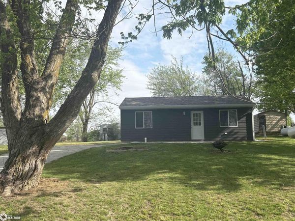 5253 5TH Street, Melrose, IA 52569