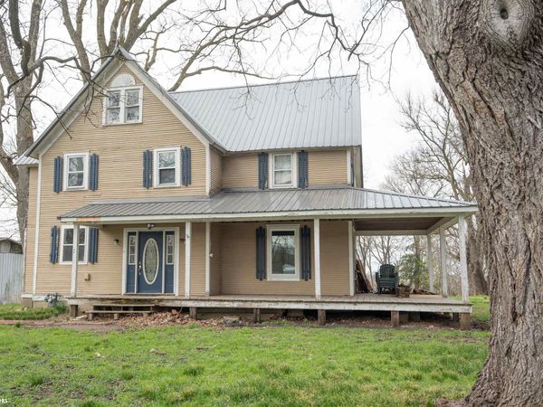 124 Main Street, Warsaw, IL 62379