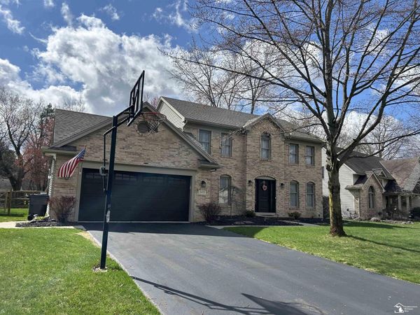 3435 Shadywood Drive, Lambertville, MI 48144