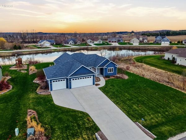 1919 Vincent DRIVE, Sheboygan, WI 53081