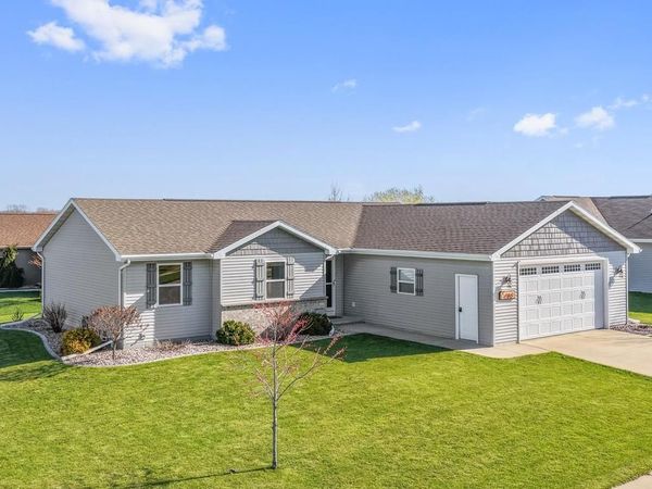 1480 MARIE DRIVE, Kaukauna, WI 54130