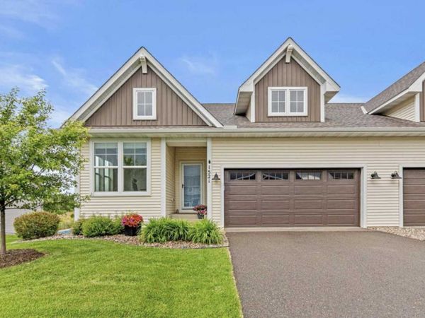 1521 Southpoint Drive, Hudson, WI 54016