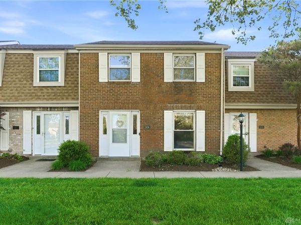 1414 Crown Point Court, Beavercreek, OH 45434