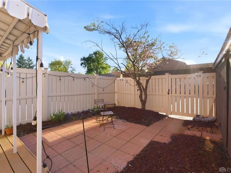 1414 Crown Point Court, Beavercreek, OH 45434 Photo 52