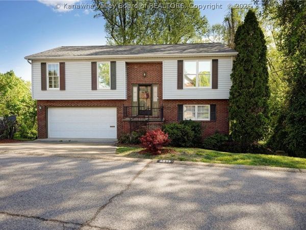 4513 Richmond Circle, South Charleston, WV 25309